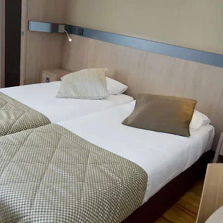 호텔 투어리즘 애브뉴 4*