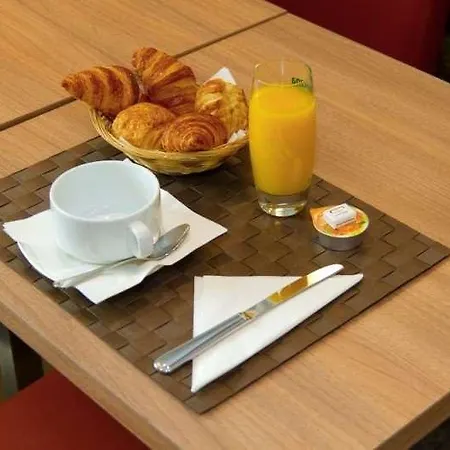 Tourisme Avenue Отель 4*