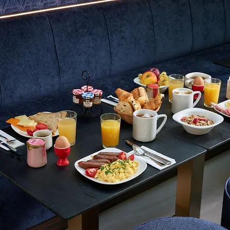 Tourisme Avenue 4* Parigi
