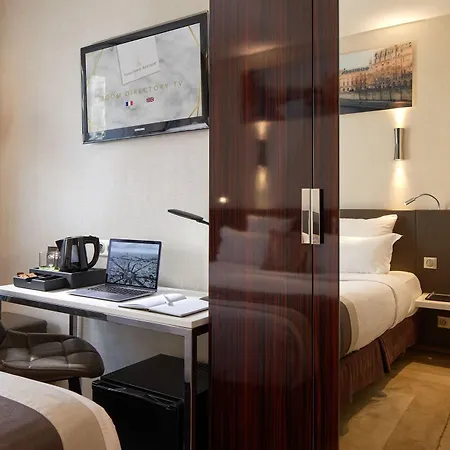 Hotel Tourisme Avenue 4*