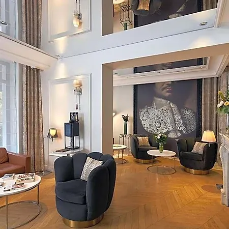 Tourisme Avenue 4* Paříž