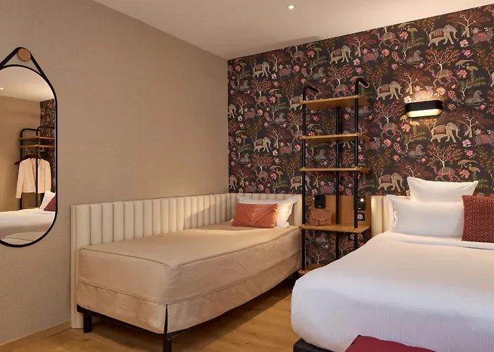 Tourisme Avenue ホテル