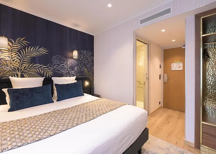 Tourisme Avenue ホテル 4*