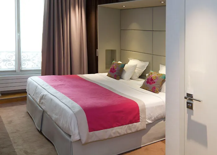 Tourisme Avenue ホテル 4*